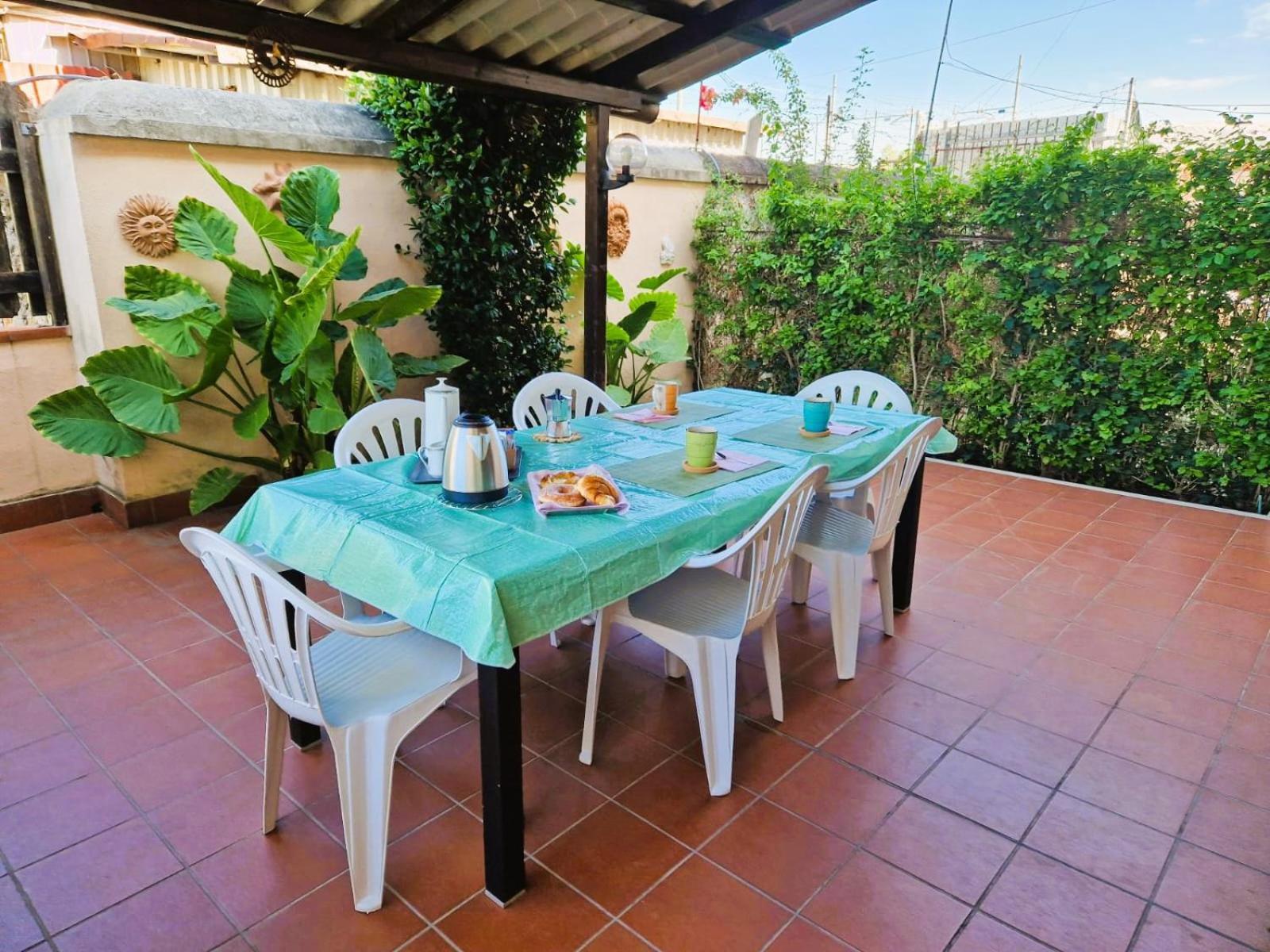 Appartamento Per Chi Ama Prendere Il Caffe In Terrazzo Řím Exteriér fotografie